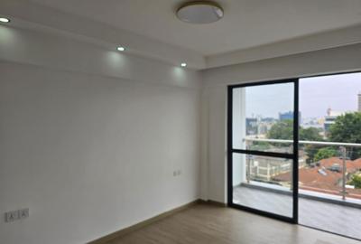 2 Bed Apartment with En Suite in Rhapta Road - 4