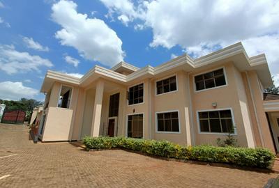 5 Bed House with En Suite in Kitisuru