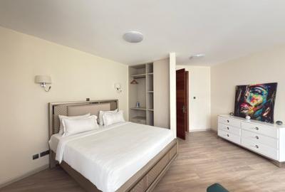 Serviced 1 Bed Apartment with En Suite at Westlands - 4