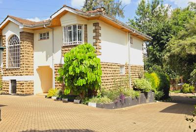 4 Bed Townhouse with En Suite at Lavington