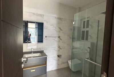 2 Bed Apartment with En Suite in Riverside - 4