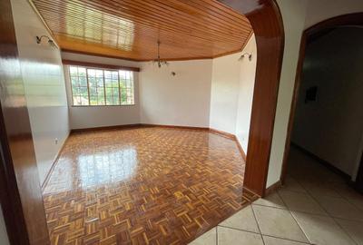 3 Bed Apartment with En Suite in Brookside