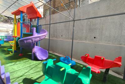 1 Bed Apartment with En Suite at Kilimani - 4