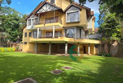 4 Bed House with Staff Quarters in Kitisuru