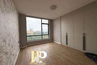3 Bed Apartment with En Suite in Brookside - 2