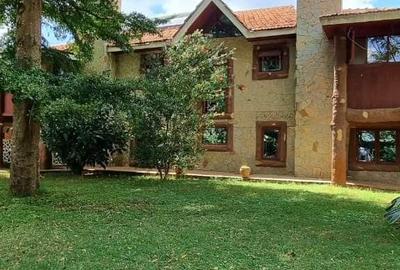 4 Bed House with En Suite at Runda