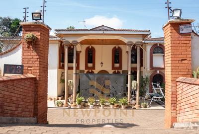 5 Bed House with En Suite in Gigiri - 3