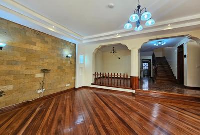 5 Bed Townhouse with En Suite in Kileleshwa - 3