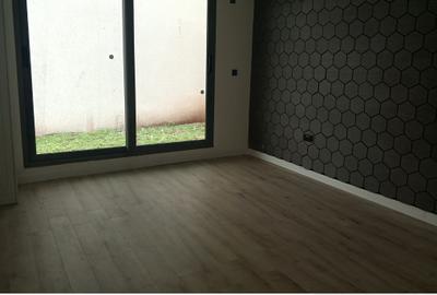 5 Bed Townhouse with En Suite at Lavington
