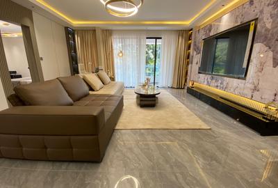 4 Bed Apartment with En Suite in Kileleshwa