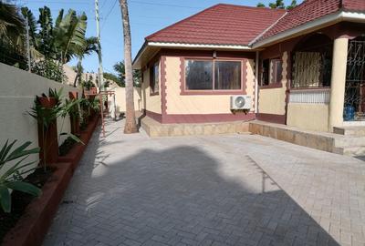 3 Bed Apartment with En Suite in Nyali Area