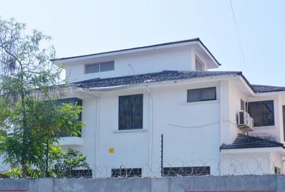 4 Bed House in Nyali Area