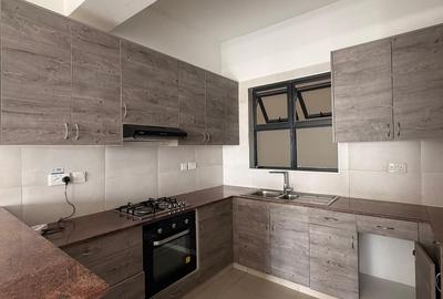 2 Bed Apartment with En Suite in Westlands Area - 3