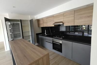 2 Bed Apartment with En Suite at Riverside Drive - 3