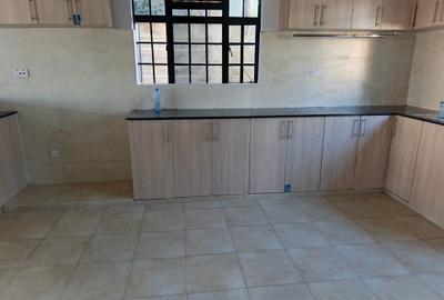4 Bed House with En Suite in Kitengela