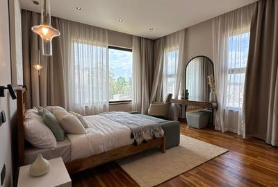 4 Bed House with En Suite at Loresho - 2