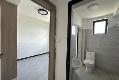 2 Bed Apartment at Woodavenue - 4