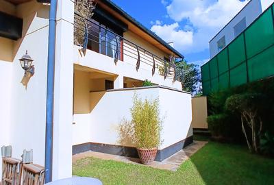 4 Bed Villa with En Suite in Runda - 3