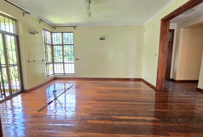 6 Bed Villa with En Suite at Old Kitisuru