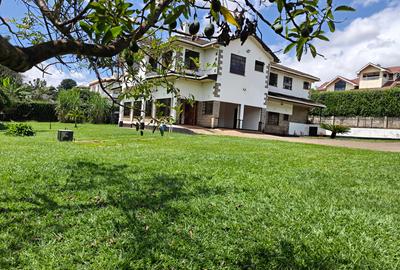 5 Bed House with En Suite at Muthaiga North