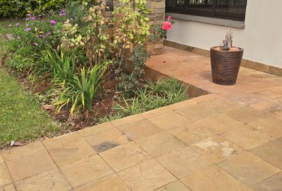 4 Bed House with En Suite at Ridgeways Lane