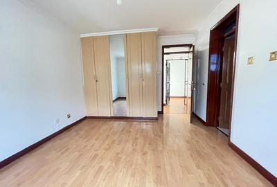 4 Bed Townhouse with En Suite at Lavington