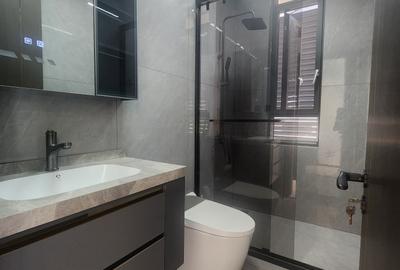 5 Bed Villa with En Suite in Lavington - 2