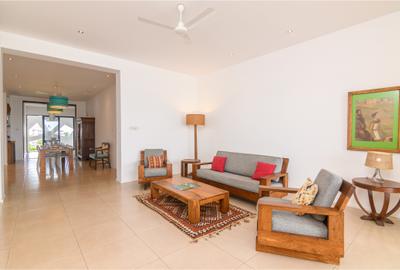 Furnished 3 Bed Apartment with En Suite in Tudor - 4