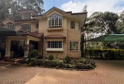 5 Bed Townhouse with En Suite in Karen