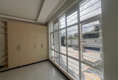 4 Bed Villa with En Suite in Ruiru - 4