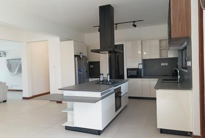 4 Bed Apartment with En Suite at Mount Kenya Road