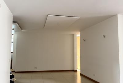 3 Bed Apartment with En Suite in Parklands