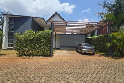 4 Bed House with En Suite in Garden Estate
