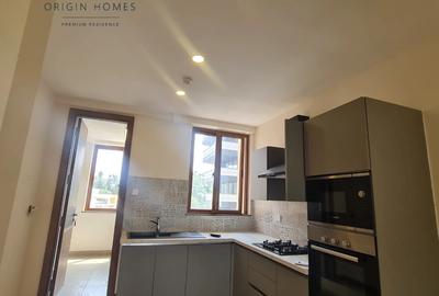 2 Bed Apartment with En Suite at Peponi Road - 4