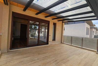 5 Bed House with En Suite in Runda - 4