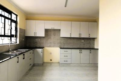 4 Bed Villa with En Suite in Ngong Road - 4