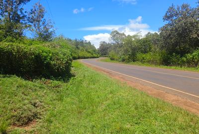 607 ac Land at Makuyu