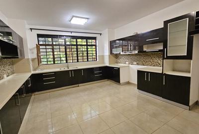 4 Bed Villa with En Suite in Kiambu Road - 4