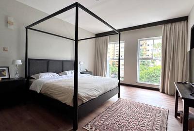 Furnished 3 Bed Apartment with En Suite in Riverside - 4