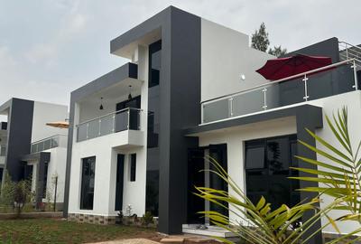 4 Bed House with En Suite at Thika Road