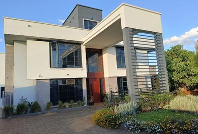 5 Bed House with En Suite at Runda - 4