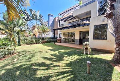 5 Bed Townhouse with En Suite in Lavington