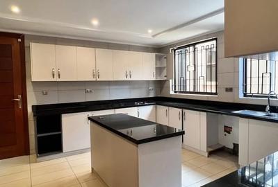 5 Bed Townhouse with En Suite at Mzima Springs - 4