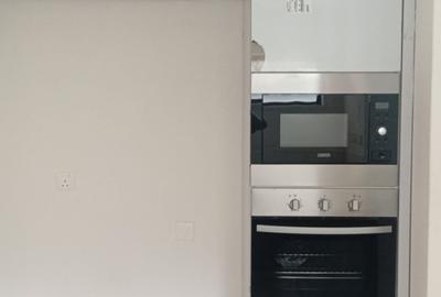 5 Bed Townhouse with En Suite in Lavington - 4