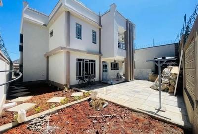 4 Bed Townhouse with En Suite at Mugutha