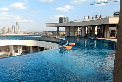 3 Bed Apartment with En Suite in Riverside