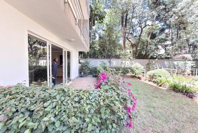 3 Bed Apartment with En Suite at Lavington - 2