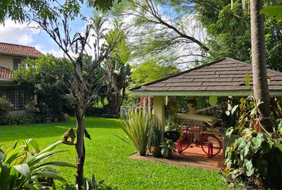 4 Bed House with En Suite in Spring Valley - 2