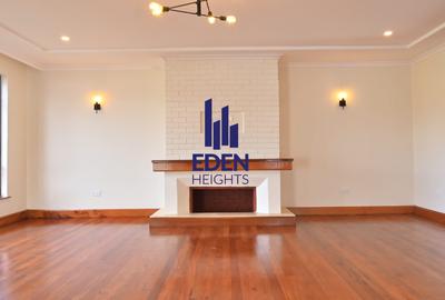5 Bed Townhouse with En Suite in Loresho