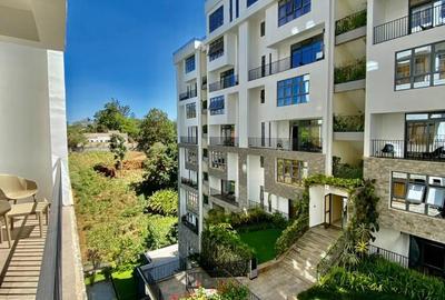 Serviced 3 Bed Apartment with En Suite in Spring Valley